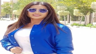 ما الذى يشغل لطيفة فى الإسكندرية !