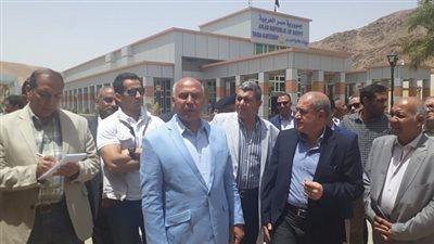 وزير النقل يتفقد ميناء طابا البري ويؤكد تنفيذ خطة لرفع كفاءة الموانئ البرية