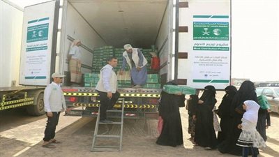 نشاط مكثف لمركز الملك سلمان للأعمال الإنسانية باليمن في أول أيام شهر رمضان