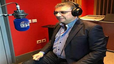  الليثى يقدم رحلة عمره للست عايدة اول متصله على الهواء بحلقة اليوم على نجوم اف ام 