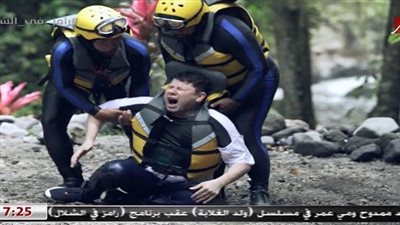 رامز في الشلال.. مفبرك أم حقيقي؟.. بعض الضيوف لا يعلمون بالمقلب.. وهؤلاء فقط من تقاضوا أموال