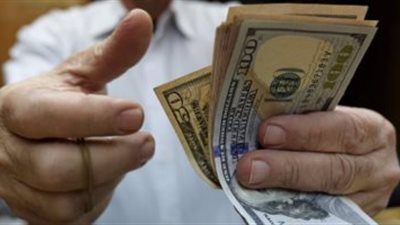 ننشر سعر الدولار في 8 بنوك.. هل ارتفعت العملة الصعبة؟