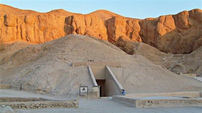 اكتشاف غرفتين تحت الأرض بالقرب من مقبرة توت عنخ آمون