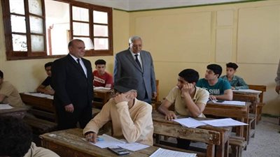 بالصور.. شاروبيم يتفقد لجان امتحانات الشهادة الإعدادية بالدقهلية 