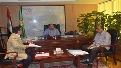 محافظ الفيوم: تعويض المضارين من مشكلة انسداد بحر دندود بقرية ترسا              