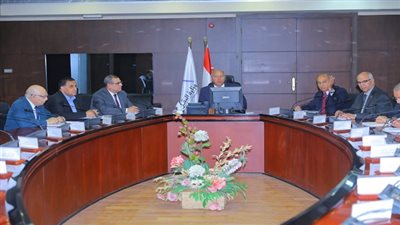 وزير النقل يترأس اجتماع الجمعية العمومية العادية لشركة المركز الطبى لسكك حديد مصر