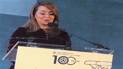 والى في احتفالية الجامعة الامريكية: التعليم الجيد أفضل سلاح يحتاجه المصريين 