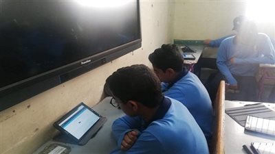 تعليم الدقهلية: توزيع درجات الامتحان على الأسئلة المجابة فقط فى حال تعطل التابلت