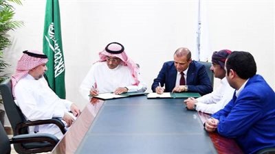مركز الملك سلمان يوقع عقدين لعلاج 200 مصاب يمني