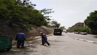 رئيس حى البساتين: رفع مخلفات القمامة من شارع ٣٠٦ بالمعادى الجديدة