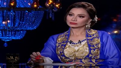 بسمة وهبة تؤدي العمرة بعد ساعات من اطلاقها 