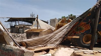 حملة اشغالات مكبرة على حرم السكة الحديد بالبساتين