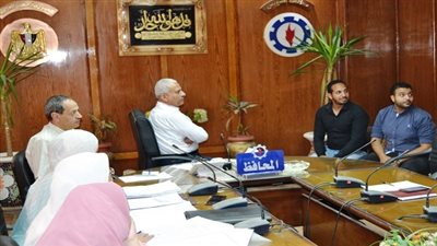 محافظ السويس يستمع لـ 15 مواطنا في لقاؤه الجماهيري الـ 29