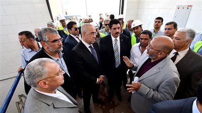 وزير الإسكان ومحافظ القليوبية يتفقدان محطة مياه سرياقوس استعدادا لتجارب التشغيل 