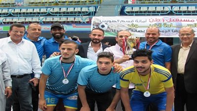 بالصور.. مستقبل وطن يوزع الجوائز على الفرق الفائزة فى ختام الدورة الرمضانية بالسويس