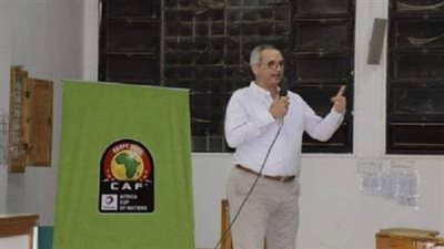 تدريب المتطوعين من طلاب الجامعة وشباب السويس للاشتراك في تنظيم بطولة كأس الأمم الأفريقية