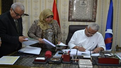 محافظ السويس يعتمد نتيجة الشهادة الاعدادية