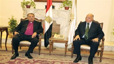 محافظ القاهرة يستقبل وفد الطائفة الانجيلية للتهنئة بحلول عيد الفطر المبارك