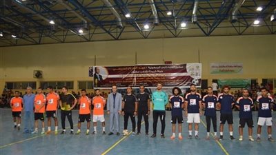 وكلاء الشباب والرياضة ورئيس حى العجوزة في نهائي دورتي حياة كريمة