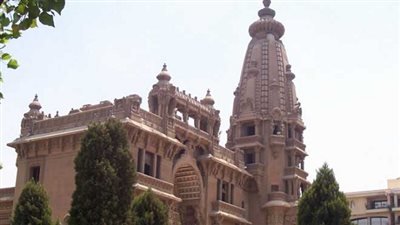 الحكومة تنفى بيع قصر البارون والعجز عن التصدى للجراد فى الأقصر وأسوان