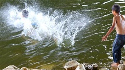 هرب من حرارة شمس سوهاج ليلقى مصيره بنهر النيل