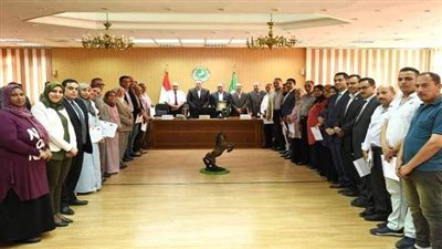 بالصور.. تكريم المتميزين بهيئة التأمين الصحي والمشاركين في مبادرة 100 مليون صحة