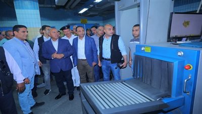 وزير النقل يعلن فتح محطات الخط الثالث للمترو أمام الركاب بدءا من السبت