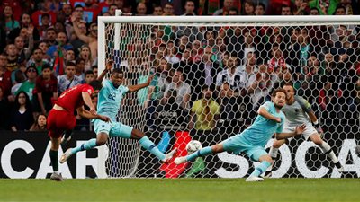 بعد تتويج البرتغال بدوري الأمم الأوروبية.. هنا كواليس بطلها كريستيانو رونالدو.. ماذا فعل خلال المباراة النهائية؟