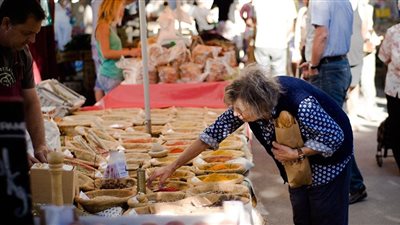 7 أطعمة تمنع مرض خطير.. تعرف عليهم