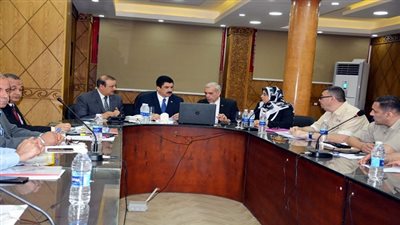 مرزوق وعجلان.. يتابعان غرفة عمليات الثانوية العامة بمديرية تعليم القليوبية