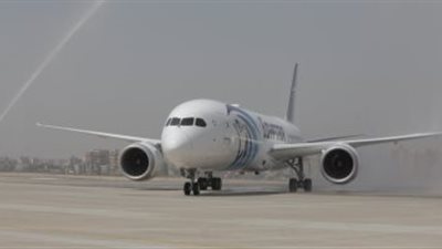 مصر للطيران تقرر إلغاء رحلتها المتجهة إلى الخرطوم بسبب أحداث السودان
