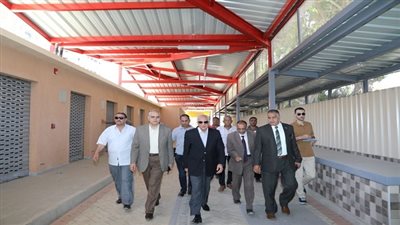 محافظ الجيزة: إنشاء 118 باكية حضارية للباعة الجائلين بزنين