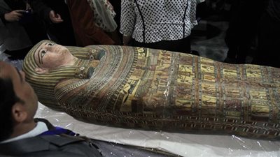 بلاغ للنائب العام بشأن عرض 32 قطعة أثرية للبيع ‏في بريطانيا