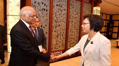 تفاصيل لقاء عبد العال ومدير لجنة شنغهاي بمجلس النواب الصينى