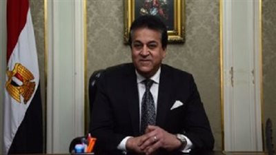 وزير التعليم العالى يتلقى تقرير حول مشاركة الوزارة في تنفيذ مشروع تحدي الأمية على مستوى الوطن العربي