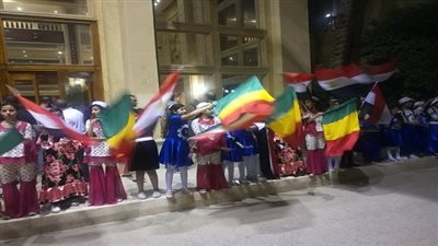 بالصور.. منتخب مالي يصل للسويس وسط حالة من السعادة