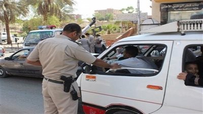 ضبط 696 مخالفة مرورية بسوهاج