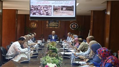 متابعة اعمال لجنة تقنين أوضاع الاراضي بالسويس