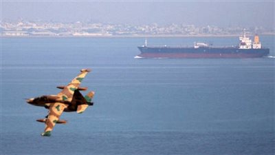 البحرية الهندية تعلن إرسال سفينتين حربيتين إلى الخليج