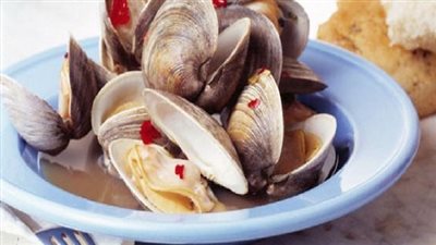 مأكولات بحرية تنهى حياة احدى الطالبات بالسويس