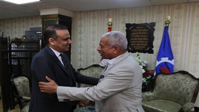 محافظ السويس يستقبل رئيس الاتحاد التونسي لكرة القدم