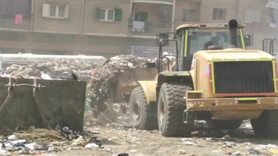 حملة رفع مخلفات القمامة من شارع الميثاق بمنطقة بير ام سلطان بالبساتين