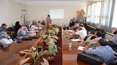 مستشفي سوهاج تستضيف استشاري لجراحة مناظير الصدر بإنجلترا لاجراء جراحات بالمجان