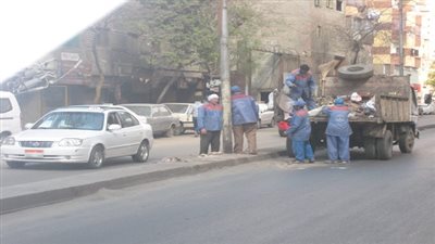 رئيس حى البساتين: رفع 5 آلاف متر من المخلفات والقمامة من شارع أحمد ذكى بالبساتين