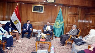 مرزوق يستقبل رئيس هيئة التخطيط العمراني لتطوير مدينة القناطر الخيرية 