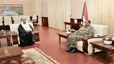 رئيس البرلمان العربي يلتقي رئيس المجلس العسكري الانتقالي  بجمهورية السودان 