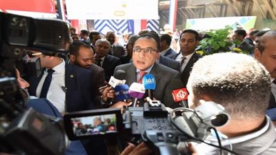 مدبولي يشهد دخول ماكينة الحفر العميق لمحطة مترو جمال عبد الناصر