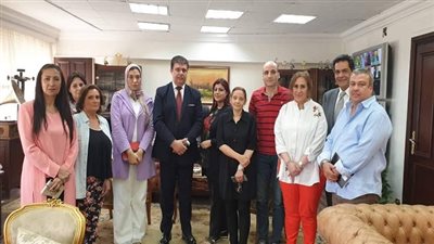 حسين زين يناقش خطة عمل مستقبلية مع قيادات قطاع الأخبار بالوطنية للإعلام