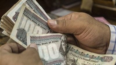 الحد الأدنى للأجور في مصر.. تطبيق الزيادة هذا الشهر.. البداية 200 جنيه والأعلى 7000.. وهذه تقسيمة الأجور الجديدة 