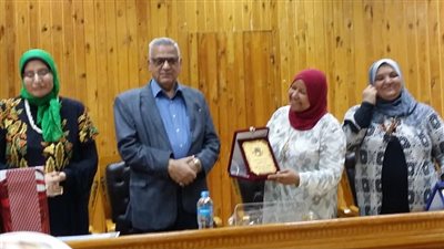 تكريم فريق توجيه عام الإقتصاد المنزلى